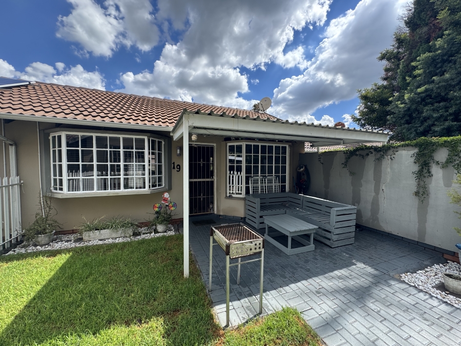 1 Bedroom Property for Sale in Dalpark Gauteng