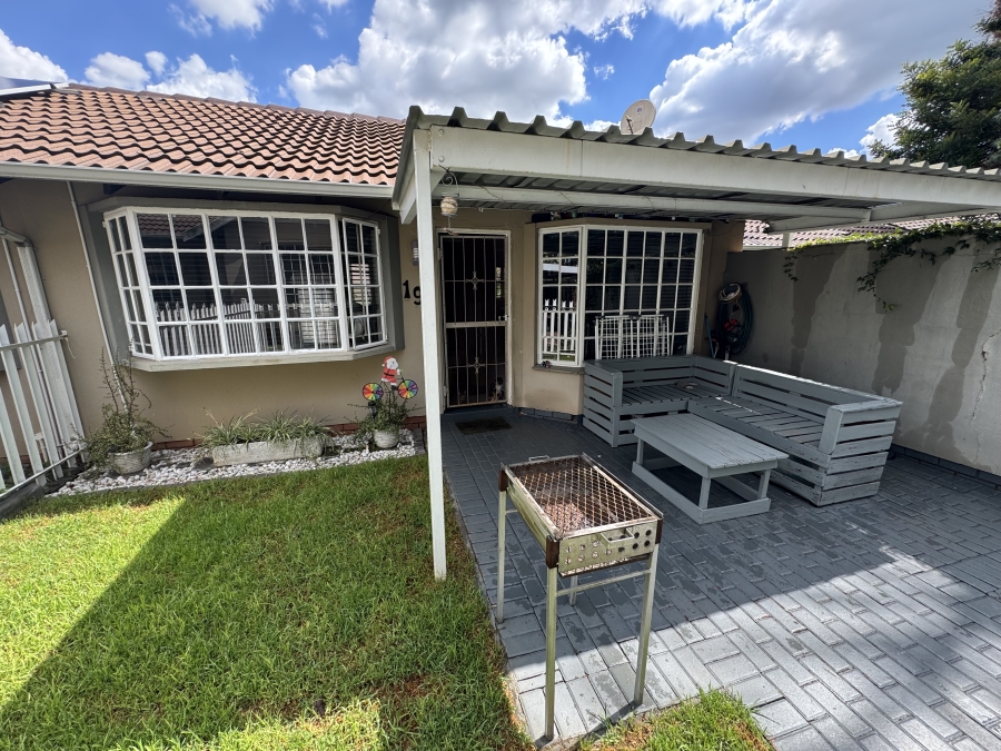 1 Bedroom Property for Sale in Dalpark Gauteng