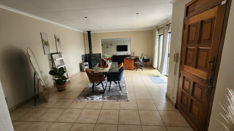 To Let 3 Bedroom Property for Rent in Edenvale Central Gauteng