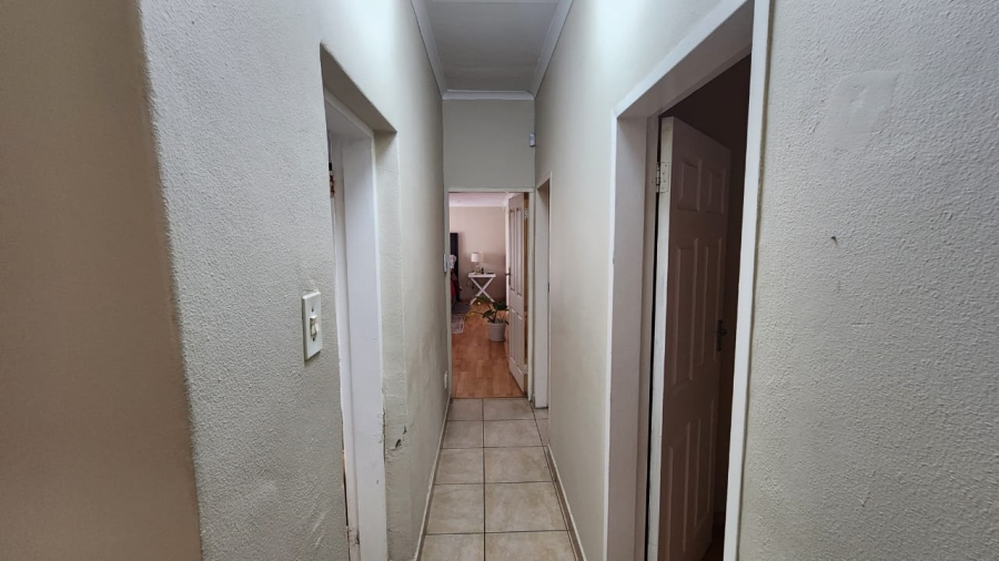 To Let 3 Bedroom Property for Rent in Edenvale Central Gauteng