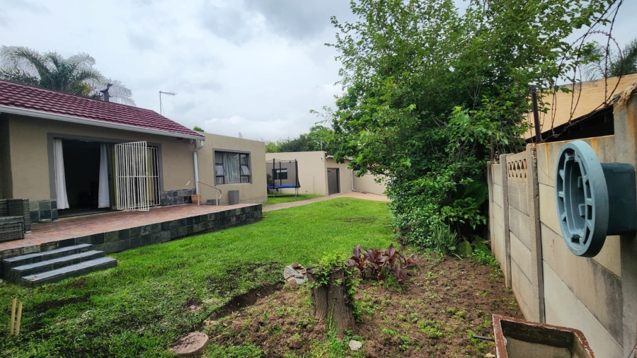 To Let 3 Bedroom Property for Rent in Edenvale Central Gauteng