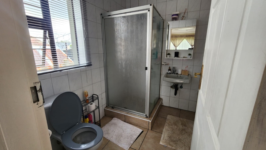 To Let 3 Bedroom Property for Rent in Edenvale Central Gauteng