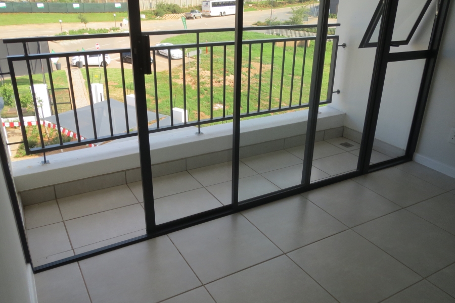 To Let 1 Bedroom Property for Rent in Modderfontein Gauteng