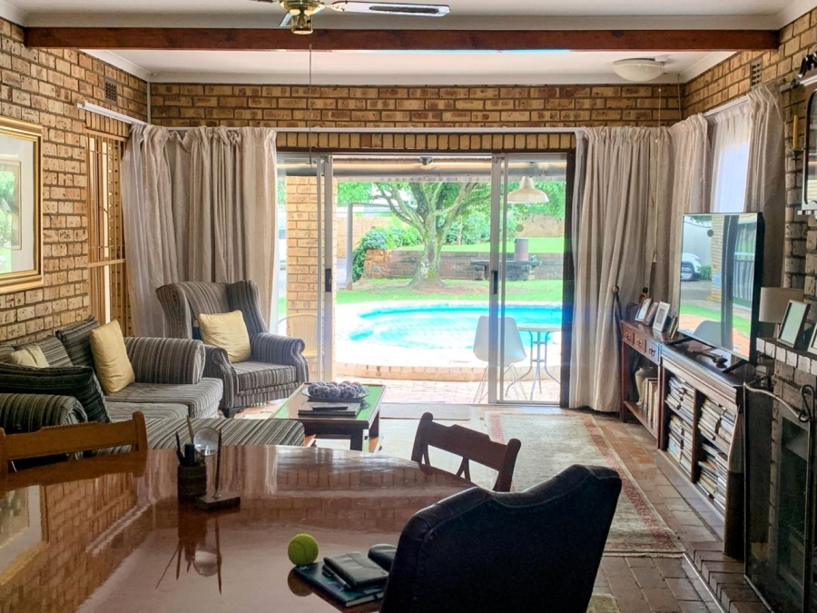 To Let 1 Bedroom Property for Rent in Sandhurst Gauteng