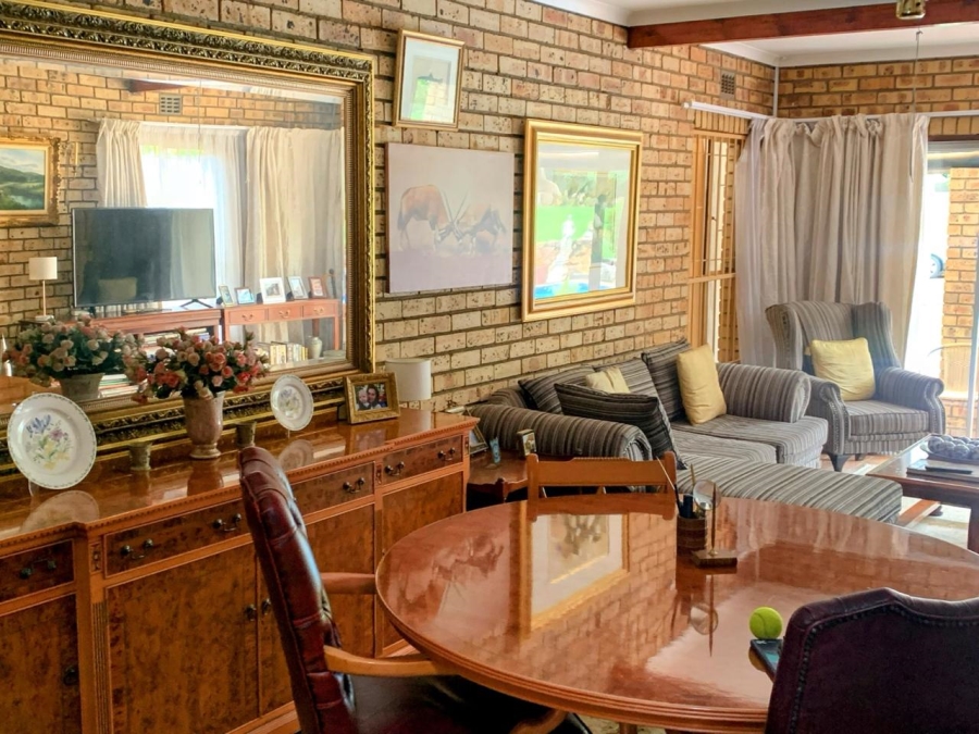 To Let 1 Bedroom Property for Rent in Sandhurst Gauteng