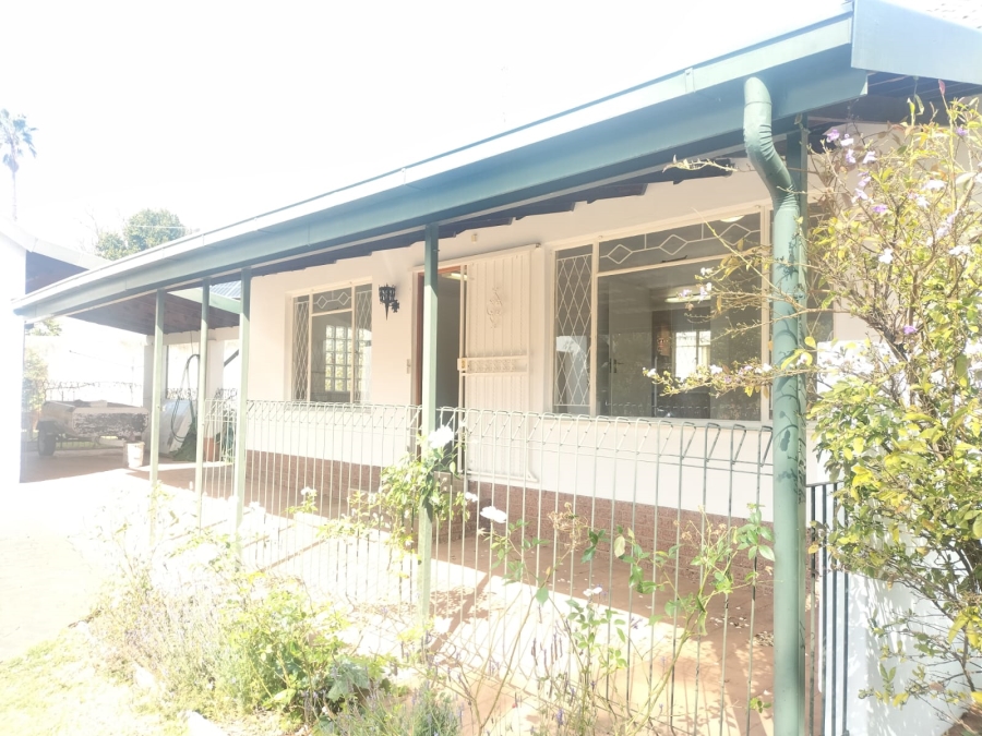 To Let 1 Bedroom Property for Rent in Northcliff Gauteng