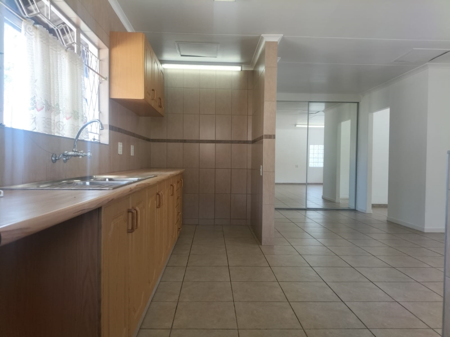 To Let 1 Bedroom Property for Rent in Northcliff Gauteng