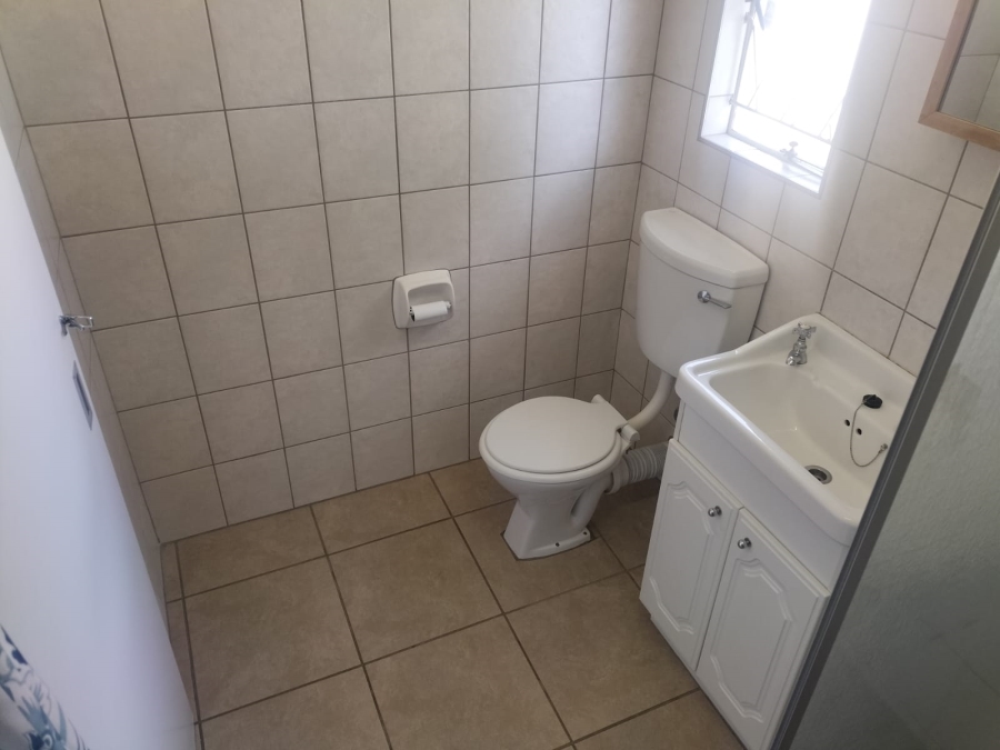 To Let 1 Bedroom Property for Rent in Northcliff Gauteng