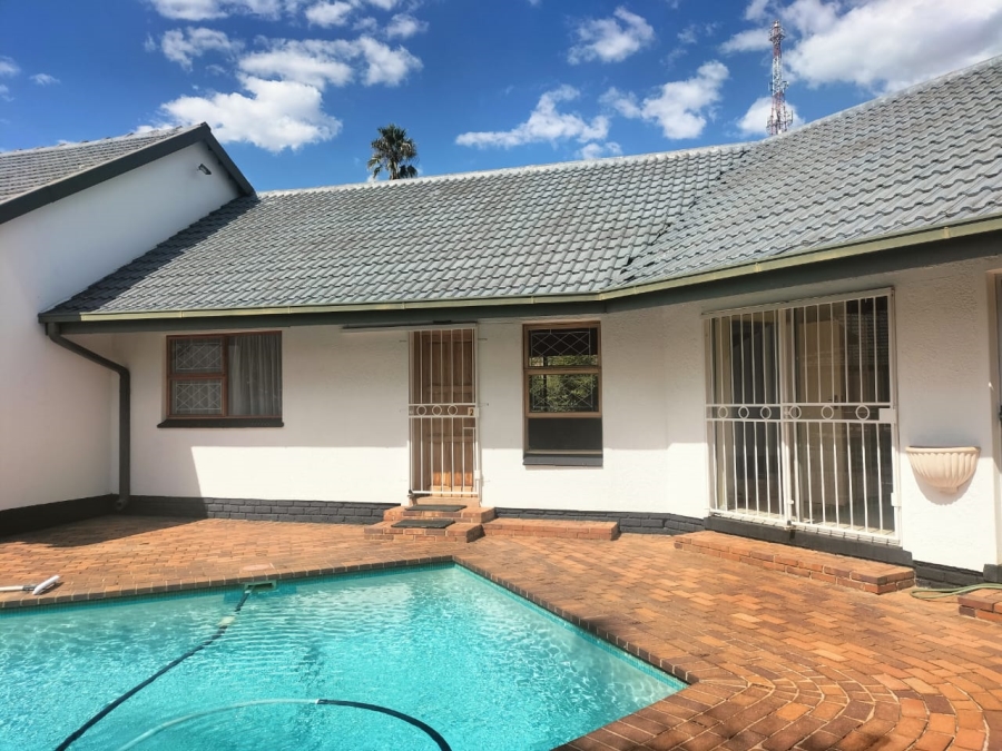 To Let 1 Bedroom Property for Rent in Northcliff Gauteng