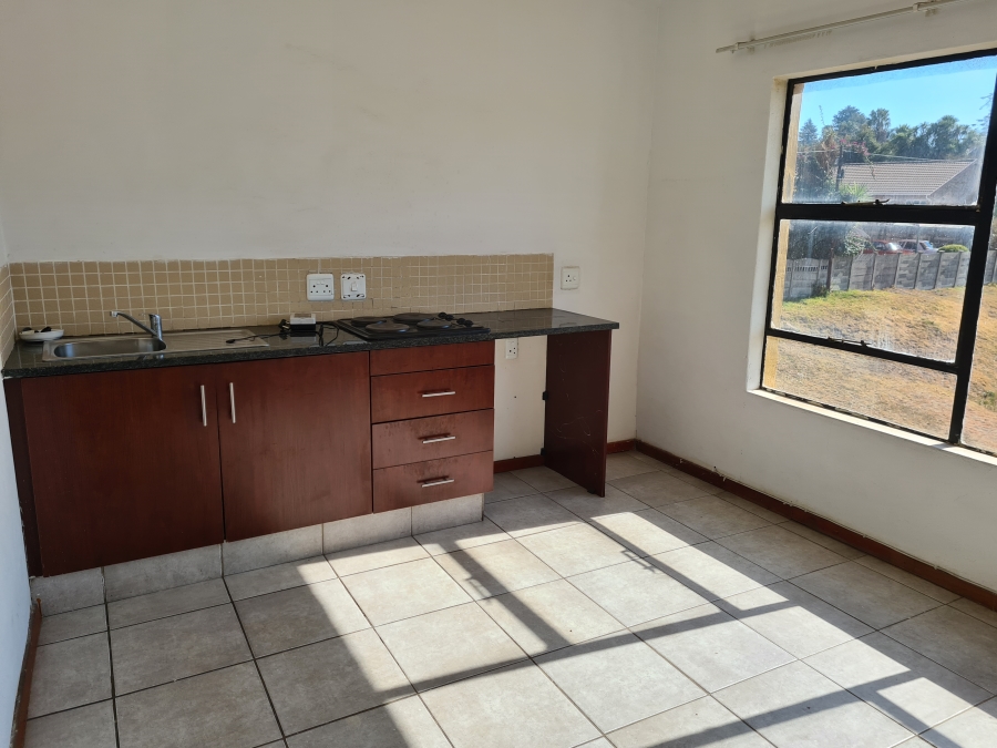 To Let 1 Bedroom Property for Rent in Discovery Gauteng