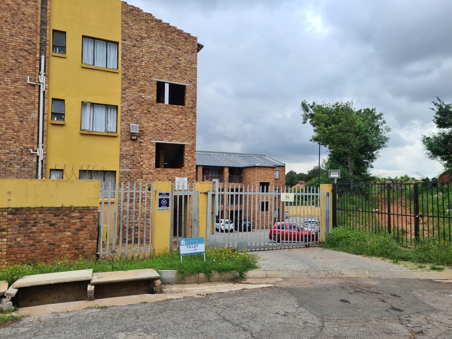 To Let 1 Bedroom Property for Rent in Discovery Gauteng