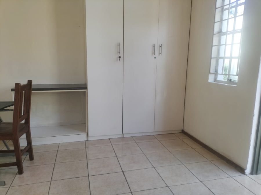 To Let 1 Bedroom Property for Rent in Bergbron Gauteng