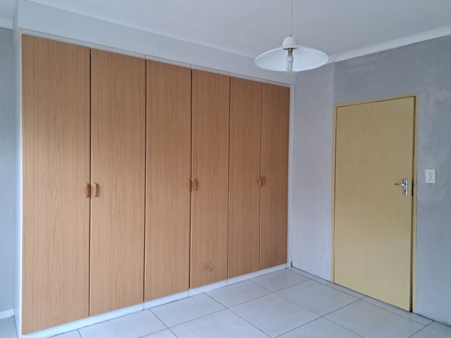 To Let 2 Bedroom Property for Rent in Elardus Park Gauteng