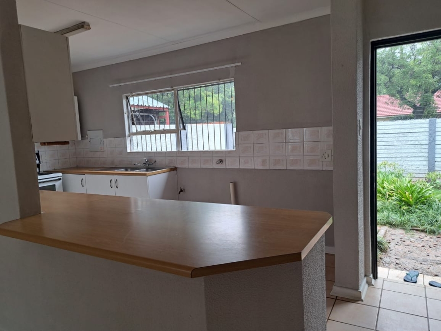 To Let 2 Bedroom Property for Rent in Elardus Park Gauteng