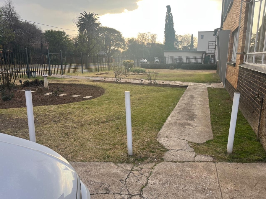 To Let 2 Bedroom Property for Rent in Selcourt Gauteng