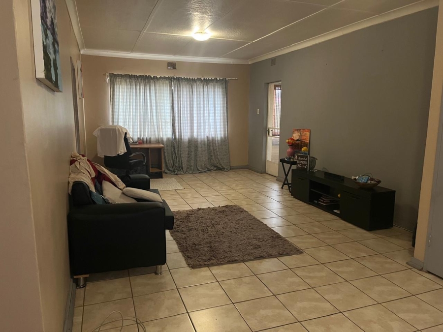 To Let 2 Bedroom Property for Rent in Selcourt Gauteng