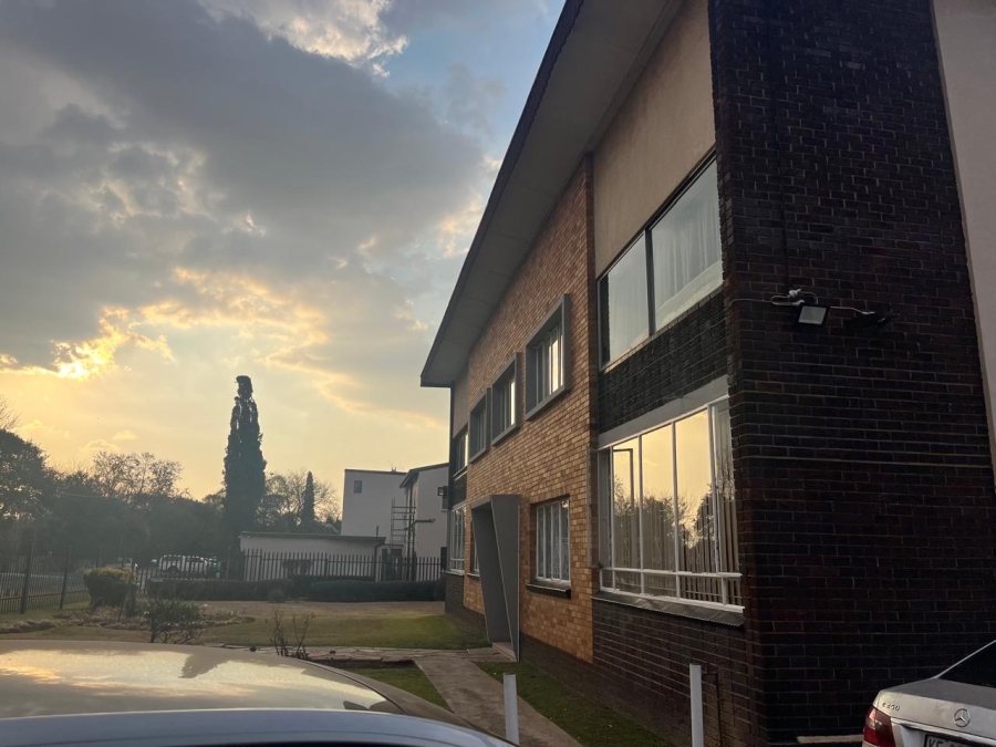 To Let 2 Bedroom Property for Rent in Selcourt Gauteng