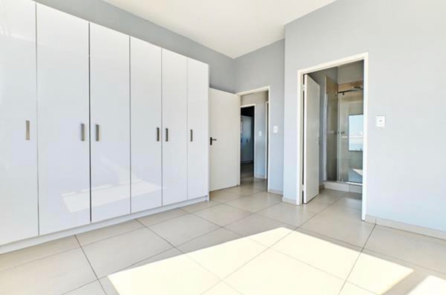 2 Bedroom Property for Sale in North Riding Gauteng