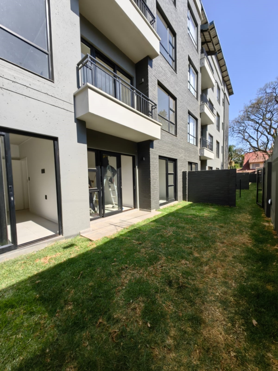 To Let 2 Bedroom Property for Rent in Waverley Gauteng
