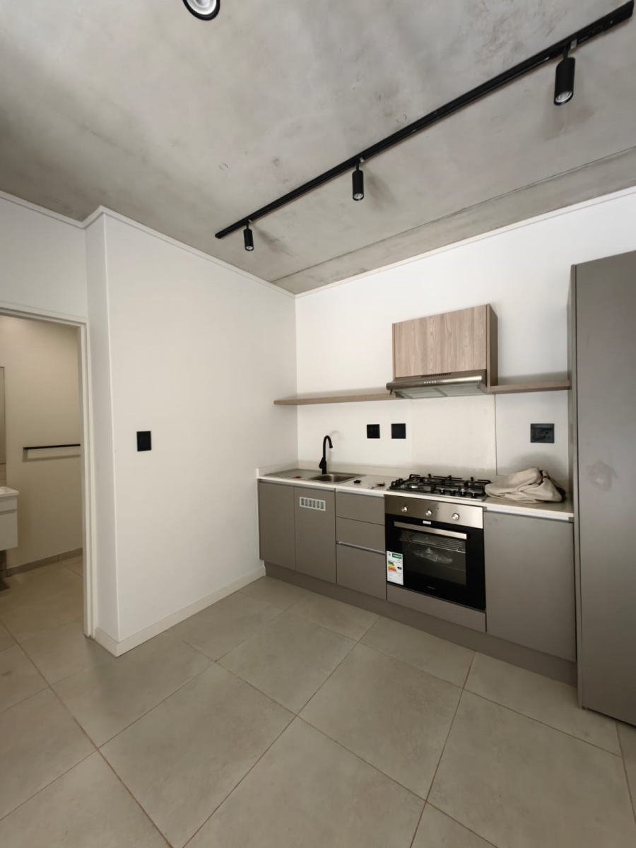 To Let 2 Bedroom Property for Rent in Waverley Gauteng