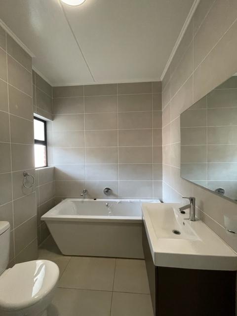 To Let 3 Bedroom Property for Rent in Bartlett Gauteng