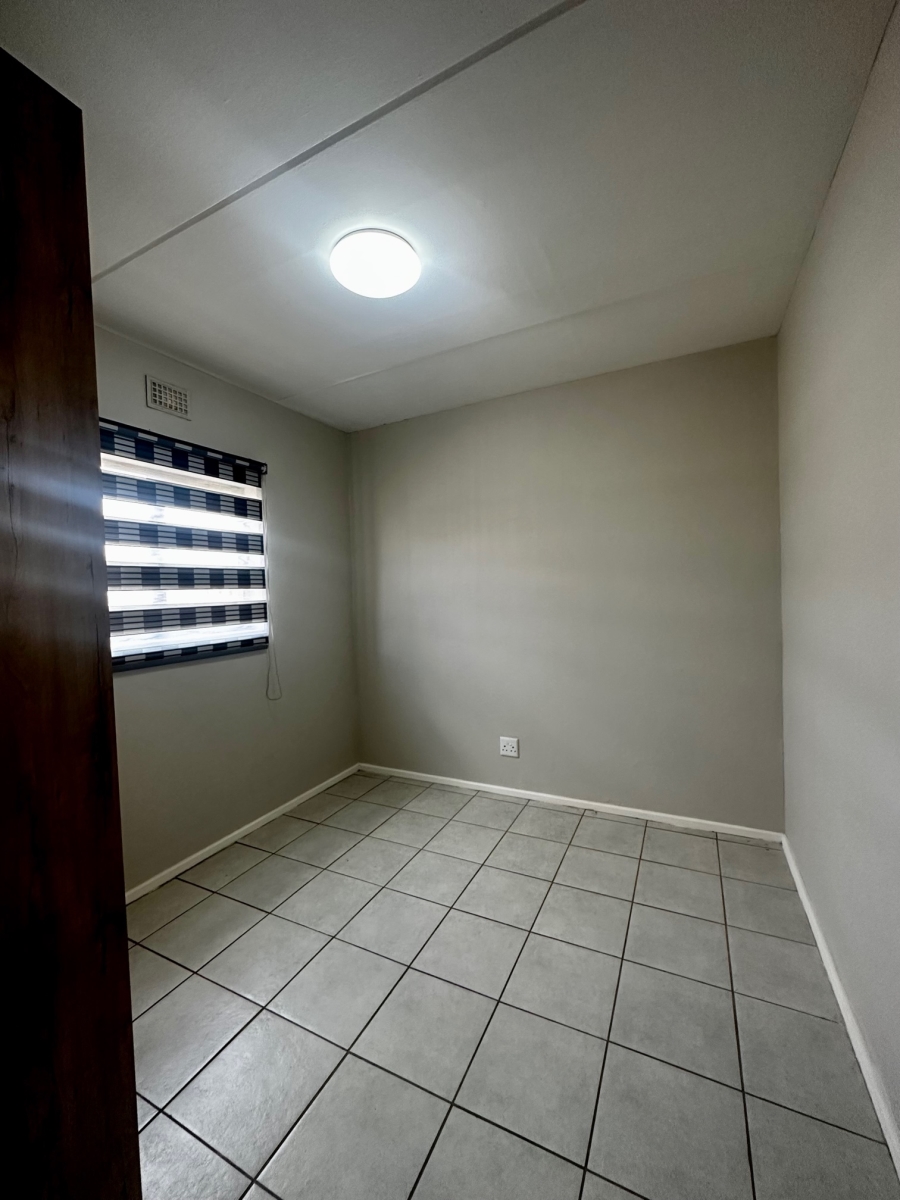 To Let 3 Bedroom Property for Rent in Kenleaf Gauteng