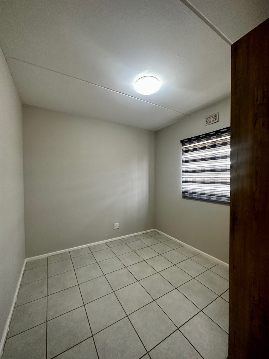 To Let 3 Bedroom Property for Rent in Kenleaf Gauteng