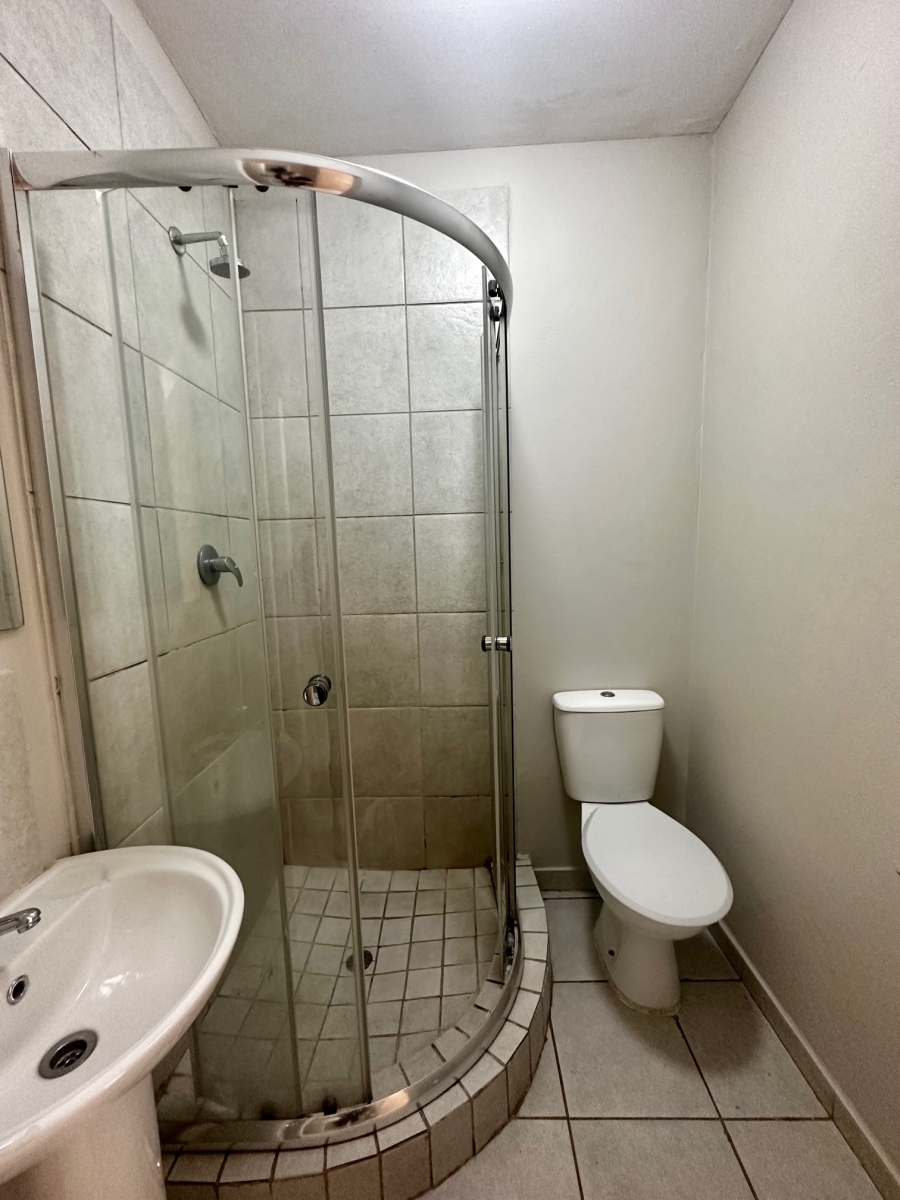 To Let 3 Bedroom Property for Rent in Kenleaf Gauteng