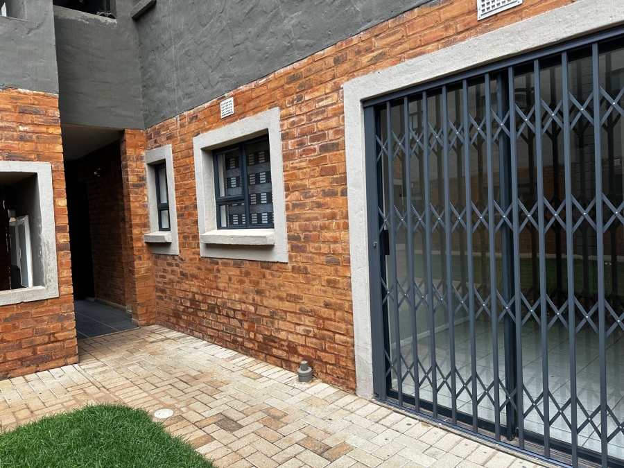 To Let 3 Bedroom Property for Rent in Kenleaf Gauteng