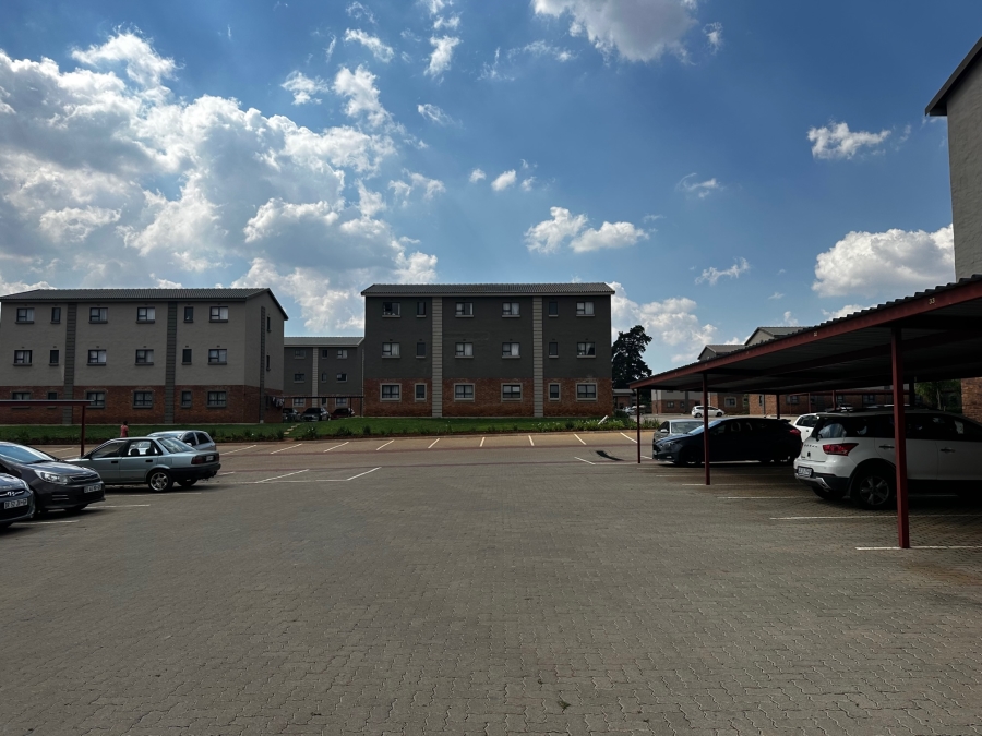To Let 3 Bedroom Property for Rent in Kenleaf Gauteng