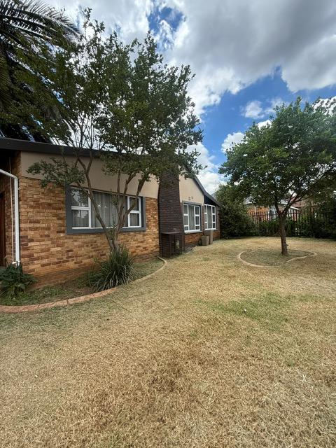 4 Bedroom Property for Sale in Parkdene Gauteng