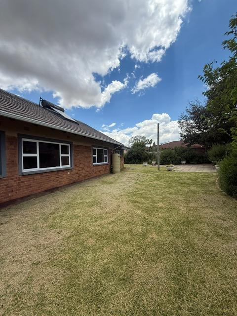 4 Bedroom Property for Sale in Parkdene Gauteng