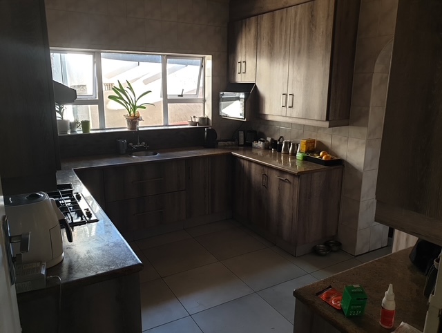 4 Bedroom Property for Sale in Parkdene Gauteng