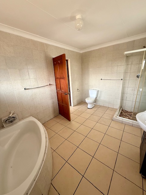 4 Bedroom Property for Sale in Parkdene Gauteng