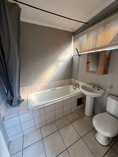 4 Bedroom Property for Sale in Parkdene Gauteng