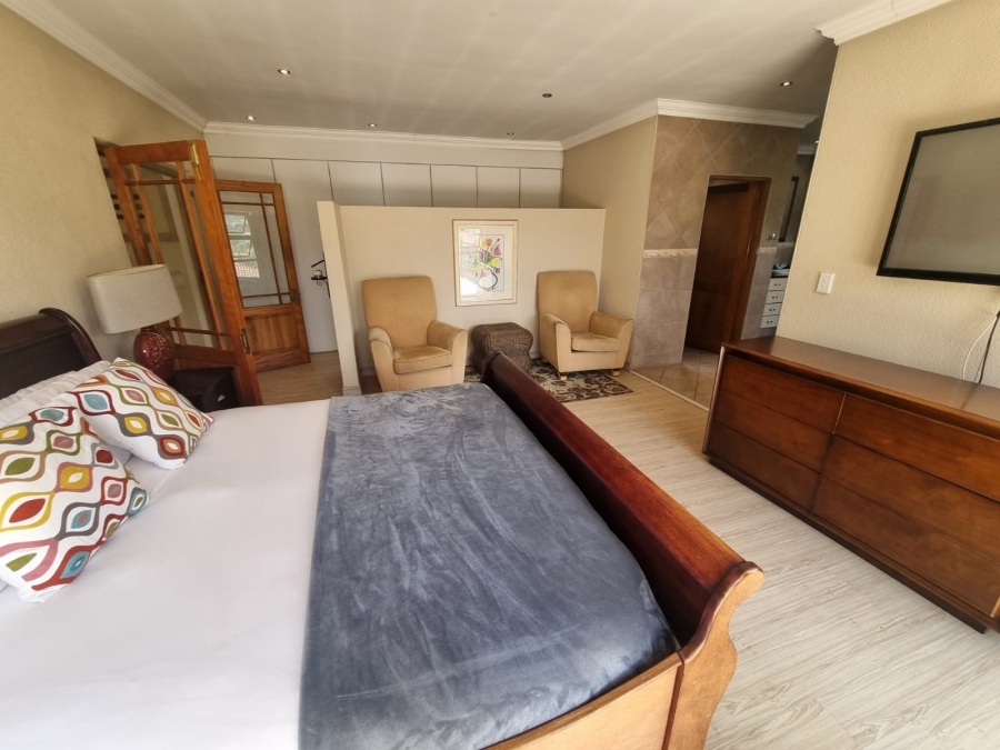 4 Bedroom Property for Sale in Ruimsig Country Estate Gauteng