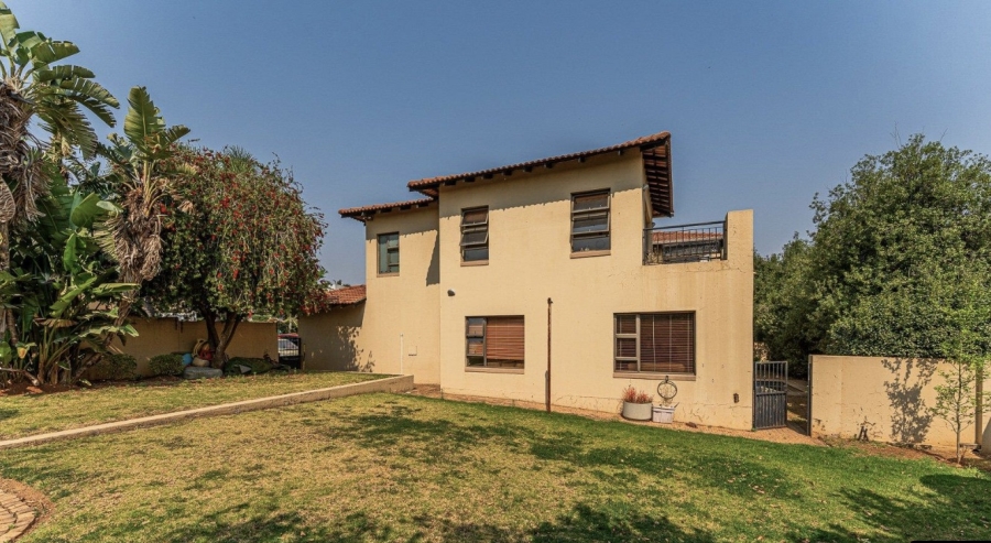 4 Bedroom Property for Sale in Ruimsig Gauteng