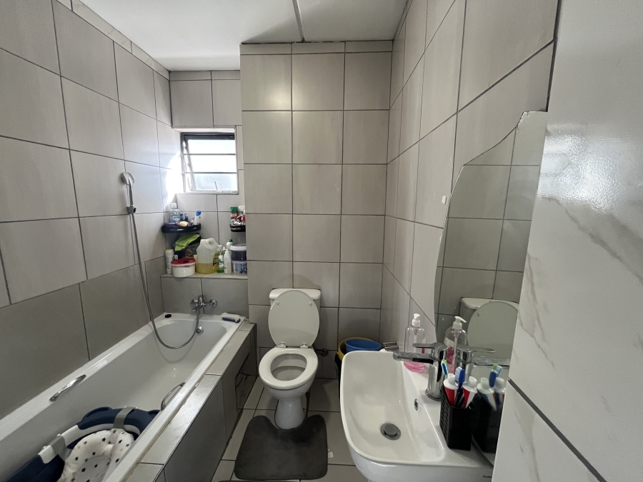 2 Bedroom Property for Sale in South Hills Gauteng