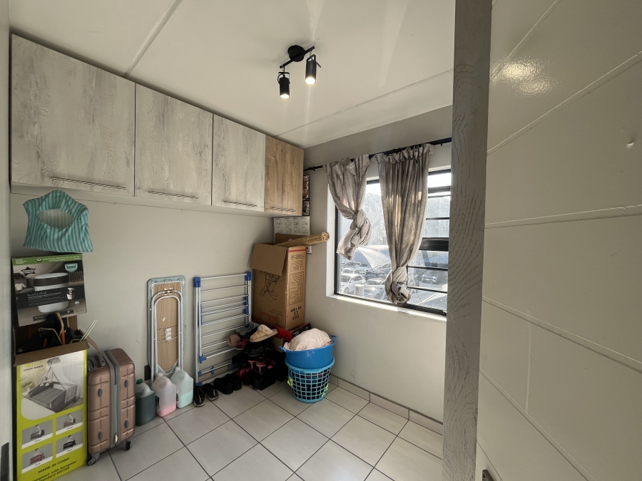 2 Bedroom Property for Sale in South Hills Gauteng