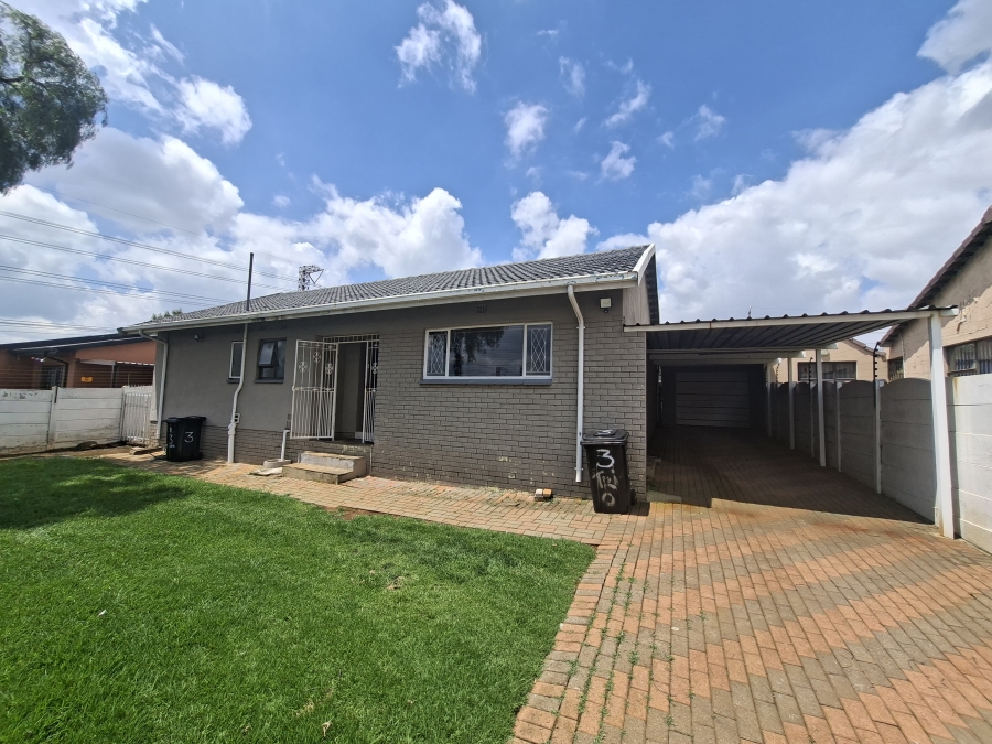 3 Bedroom Property for Sale in Klopperpark Gauteng