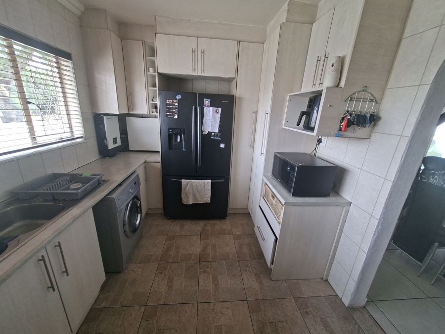 3 Bedroom Property for Sale in Klopperpark Gauteng