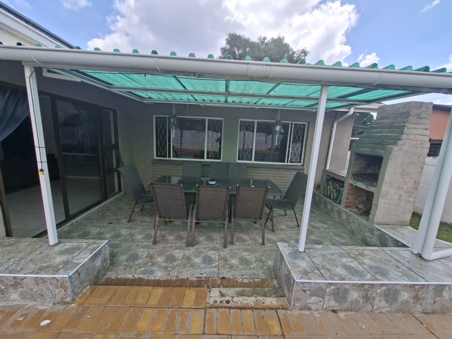 3 Bedroom Property for Sale in Klopperpark Gauteng