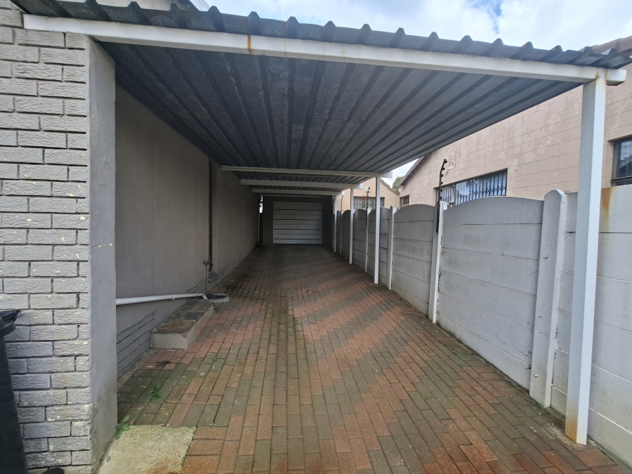 3 Bedroom Property for Sale in Klopperpark Gauteng