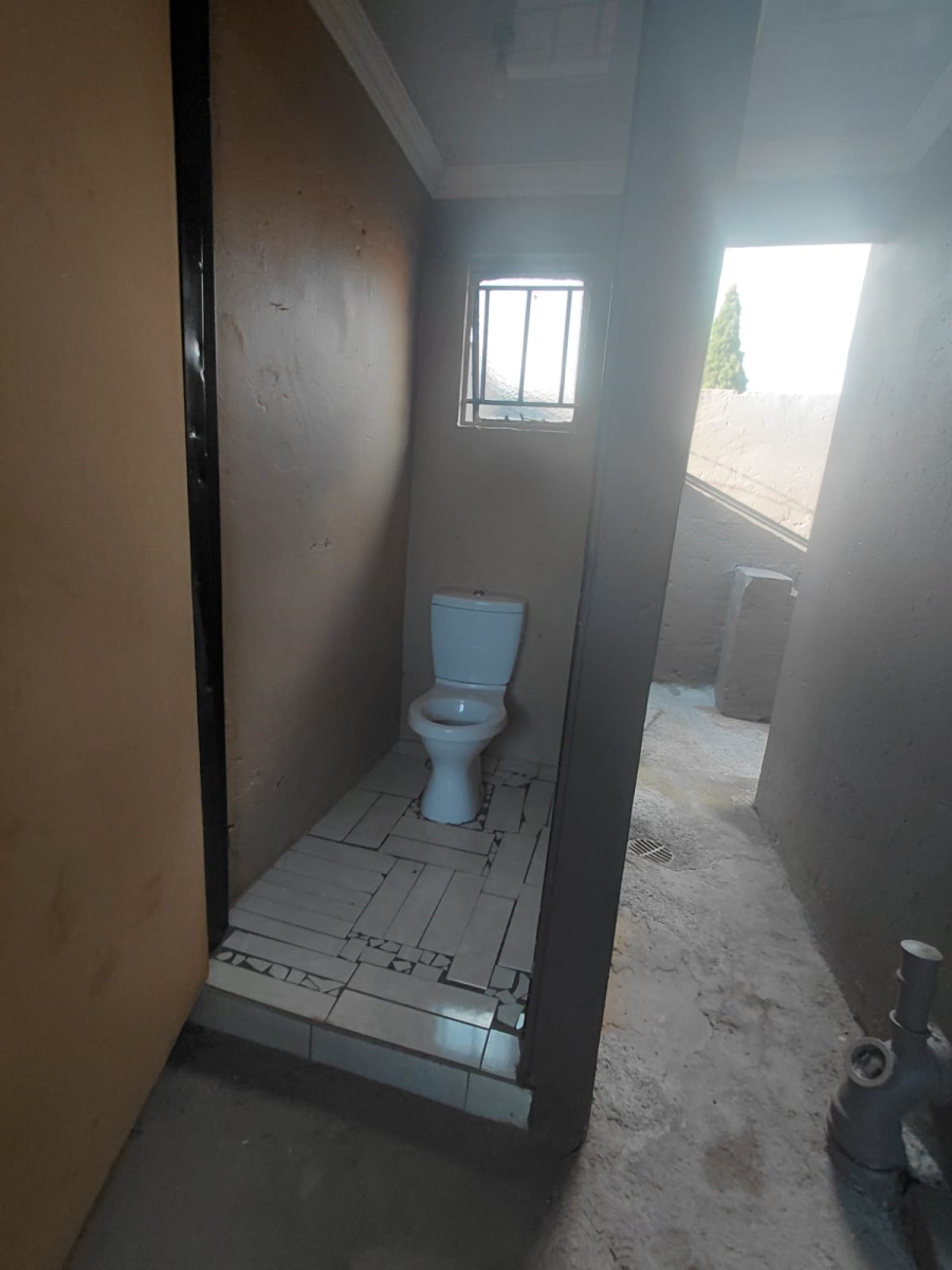 4 Bedroom Property for Sale in Naledi Gauteng