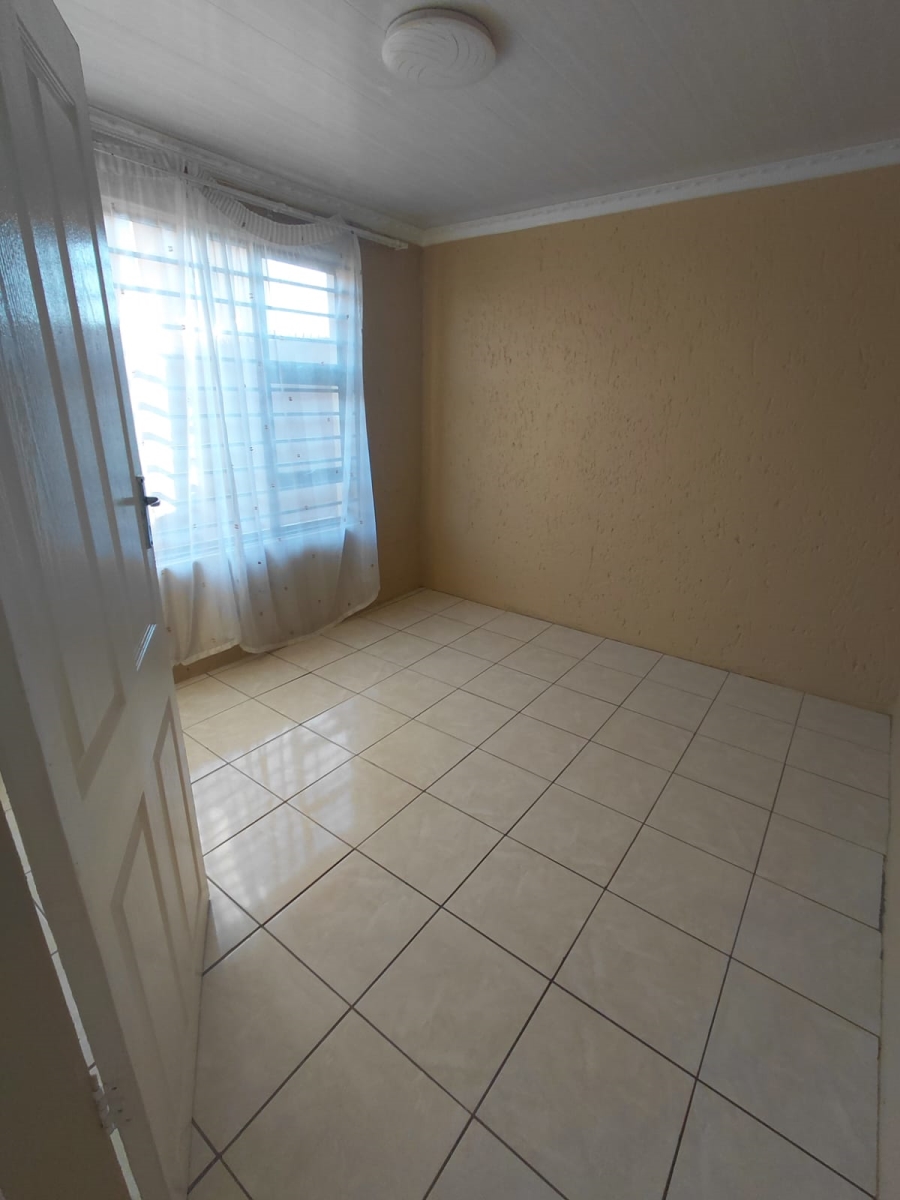 4 Bedroom Property for Sale in Naledi Gauteng