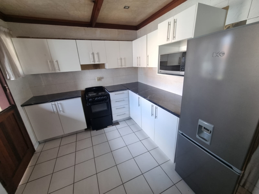 4 Bedroom Property for Sale in Diepkloof Gauteng