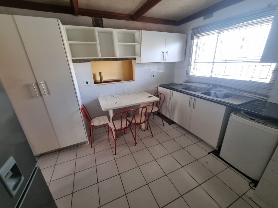 4 Bedroom Property for Sale in Diepkloof Gauteng