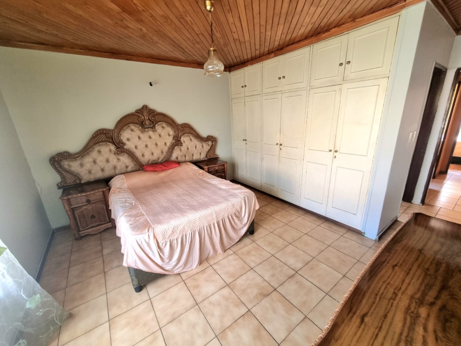 4 Bedroom Property for Sale in Diepkloof Gauteng