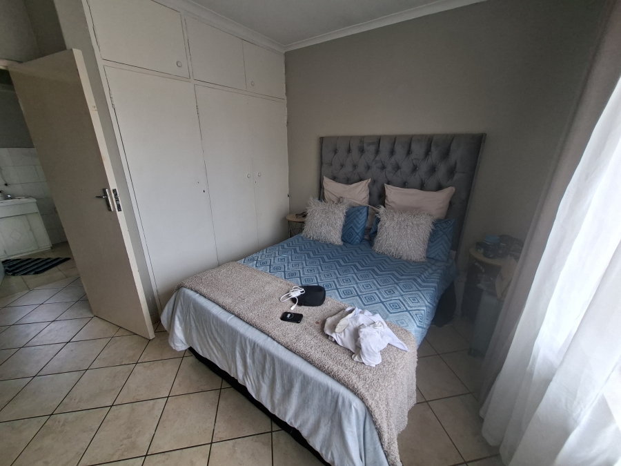 2 Bedroom Property for Sale in Klopperpark Gauteng
