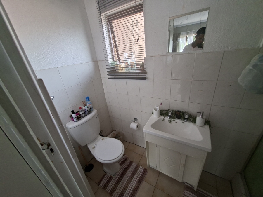 2 Bedroom Property for Sale in Klopperpark Gauteng